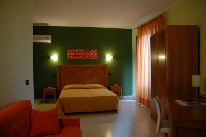 Hotel Federico II Castiglione De Sicilia Exterior photo